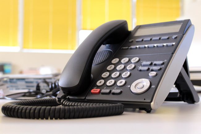 1phone-2386192